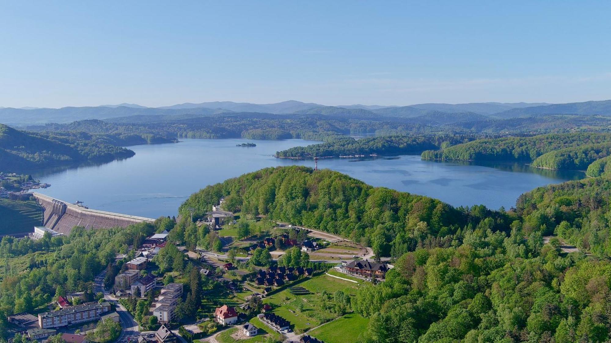 Noclegi - Karczma Solina Solina  Buitenkant foto